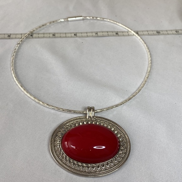 Large silvertone and red medallion necklace - Picture 2 of 5